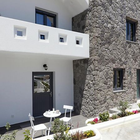 Grand-Mere Calliope Fira  Exterior photo